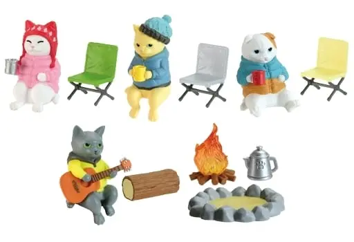 Trading Figure - Cat Holiday Campfire Edition