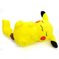 Plush - Pokémon / Pikachu