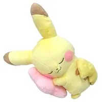 Plush - Pokémon / Pikachu