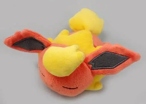 Kuttari Nuigurumi - Pokémon / Flareon