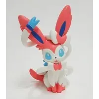 Trading Figure - Pokémon / Sylveon