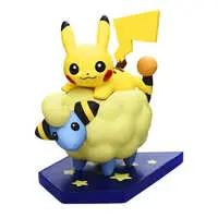 Mini Figure - Trading Figure - Pokémon / Pikachu & Mareep