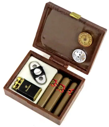 Trading Figure - miniature cigar set
