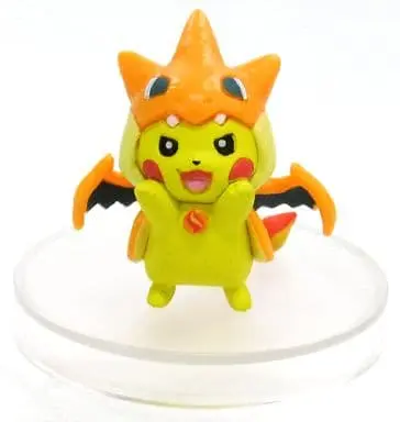 Trading Figure - Pokémon / Pikachu & Charizard