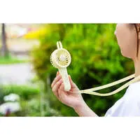 Handheld Fan - Chiikawa / Shisa & Used Bookstore (Kani-chan)