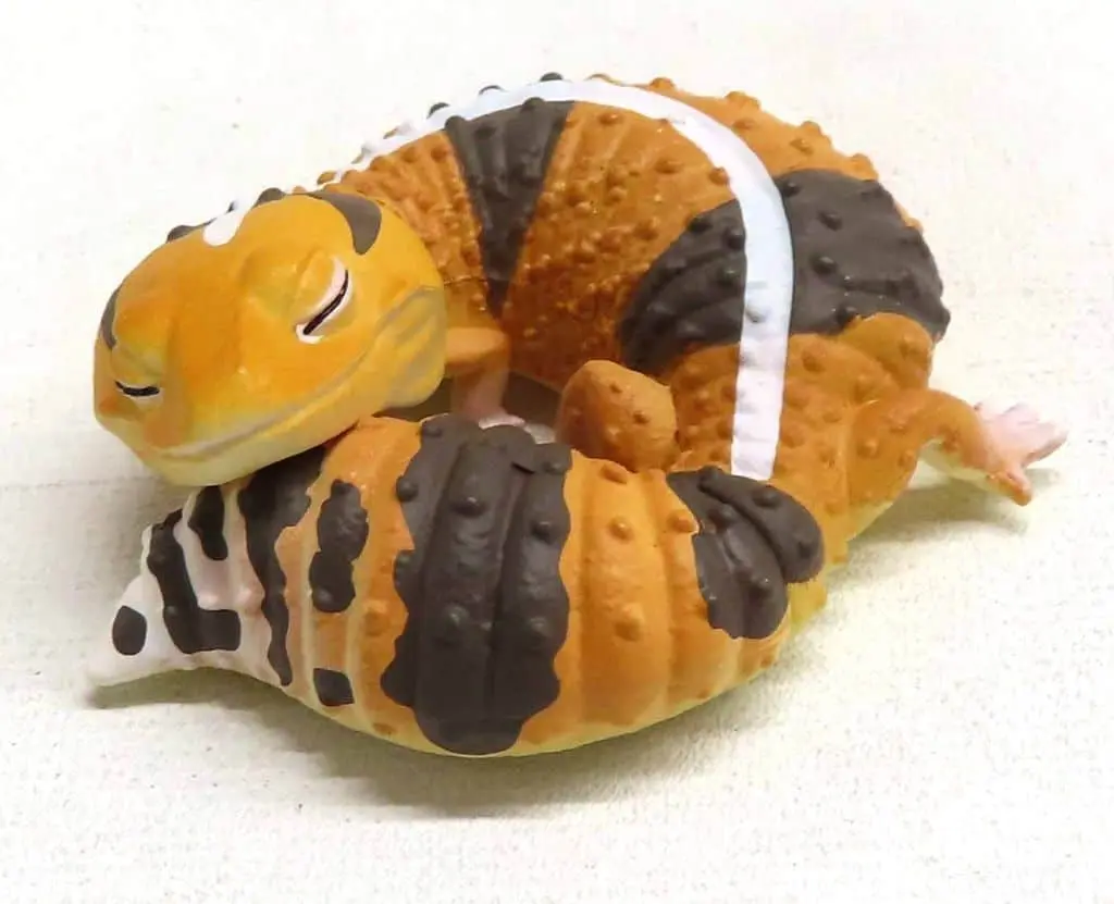 Trading Figure - West African Fat-tailed Gecko and Crested Gecko