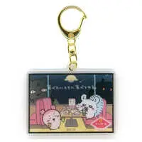 Key Chain - Chiikawa / Momonga & Used Bookstore (Kani-chan)