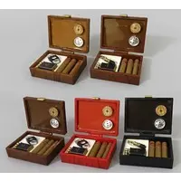 Trading Figure - miniature cigar set