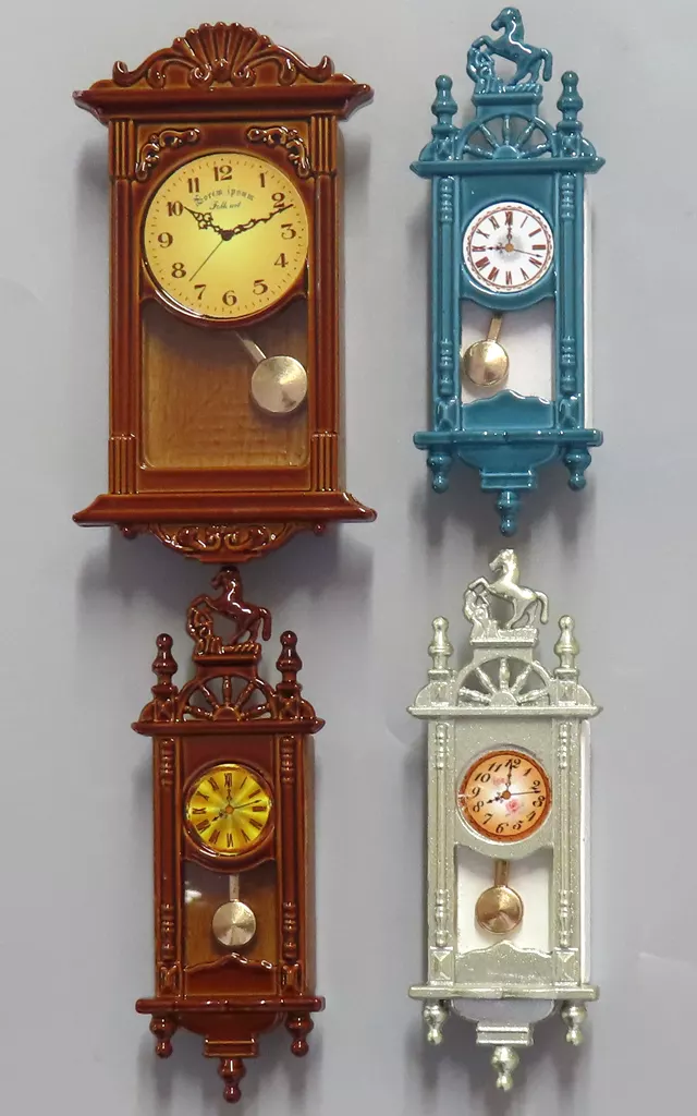 Trading Figure - Miniature wall clock
