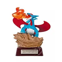 Trading Figure - Pokémon / Salamence