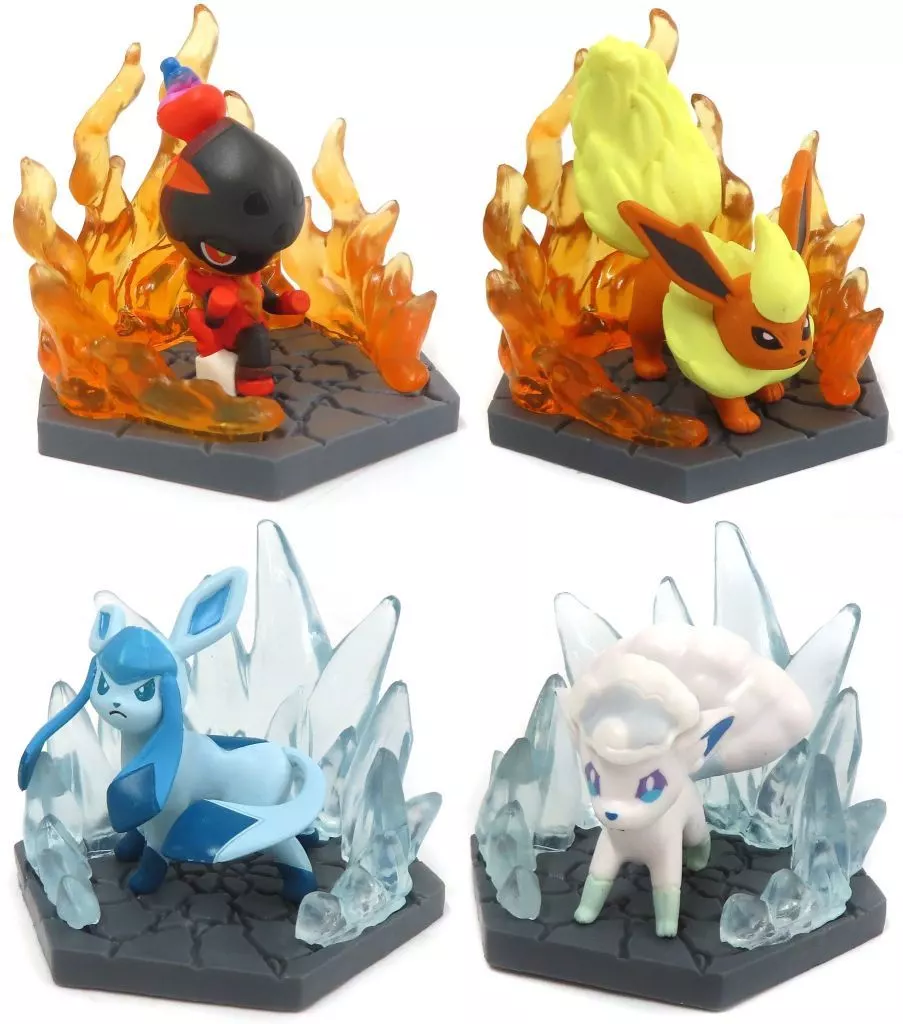 Trading Figure - Pokémon / Flareon & Glaceon & Rokon (Vulpix) & Charcadet
