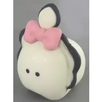 Trading Figure - Raw oysters with dull eyes