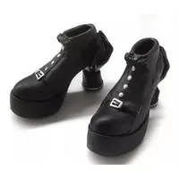 Trading Figure - ha za ma heel pumps collection