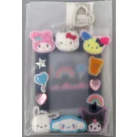 Card case - Sanrio characters