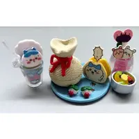 Trading Figure - Mini Figure - Chiikawa / Hachiware & Momonga & Used Bookstore (Kani-chan)