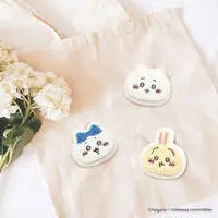 Badge - Chiikawa / Used Bookstore (Kani-chan)