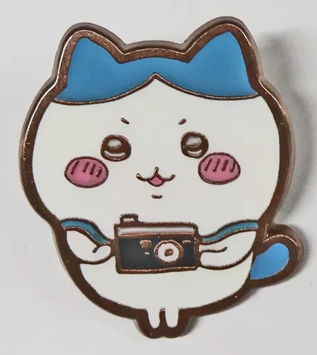 Badge - Chiikawa / Hachiware
