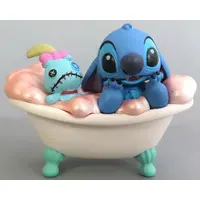 Trading Figure - Lilo & Stitch / Stitch & Scrump