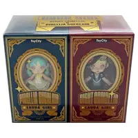 Trading Figure - Laura Floral Fashion