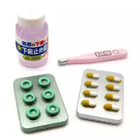 Trading Figure - Medicine and First-aid kit Re AID