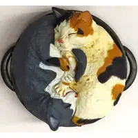 Trading Figure (三毛＆ハチワレ 「なべ・ねこ」)