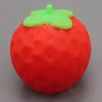 Trading Figure (いちご 「むにゅっとフルーツmini」)