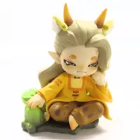 Trading Figure - Searching for Mountains and Seas, Stars