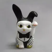 Trading Figure - A beckoning cat in a private contemporary art