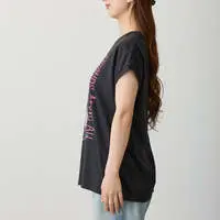 Chiikawa Wide Sleeveless FRIENDS ABOVE ALL (Black) - M