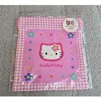 Pouch - Sanrio / Hello Kitty