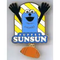 Badge - PUPPET SUNSUN / Sunsun