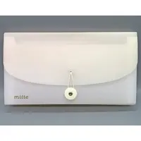 Sticker Book - mitte
