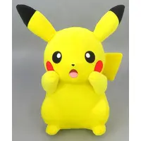 Plush - Pokémon / Pikachu