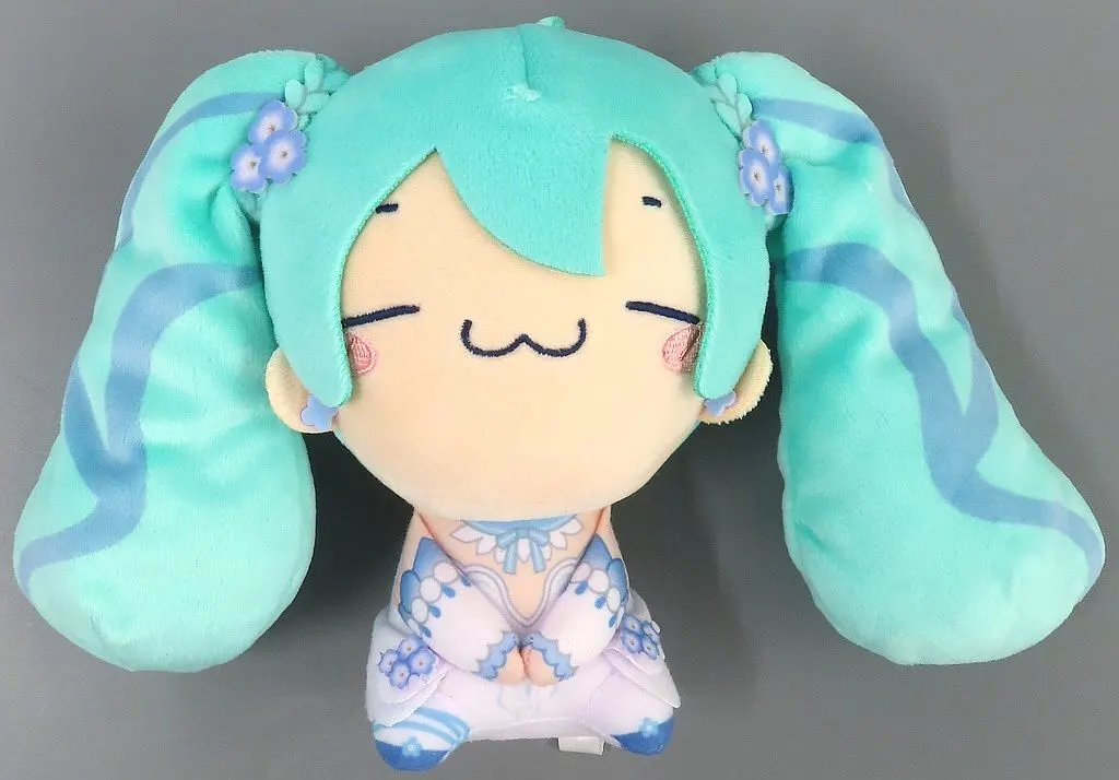 Plush - VOCALOID / Hatsune Miku